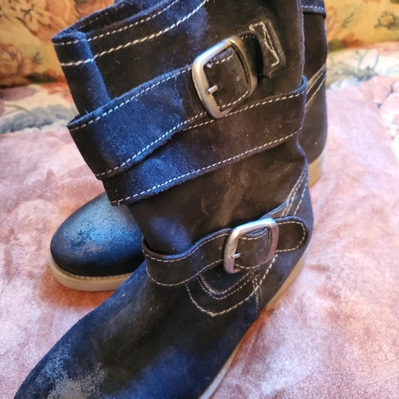 Booties - Picture 5 of 6